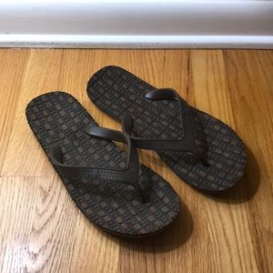 Men’s Sanuk flip flops